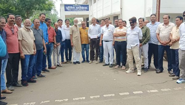 चेम्बर ऑफ कॉमर्स ने चोरी की बढ़ती घटना पर जताई चिंता, सौंपा ज्ञापन