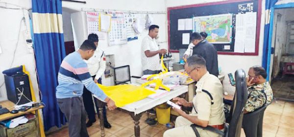 पदयात्रियों के बैग में लगाए रेडियम, वाहन चालकों को दिखेंगे श्रद्धालुष्