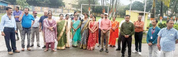 डीएवी बचेली में हंगामा, प्राचार्या पर मानसिक प्रताडऩा का आरोप, शिक्षकों का धरना-प्रदर्शन