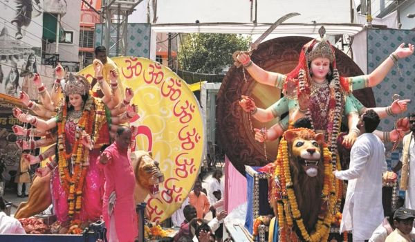 क्वांर नवरात्र पर बहनों का मिलन 48 साल पुरानी परंपरा