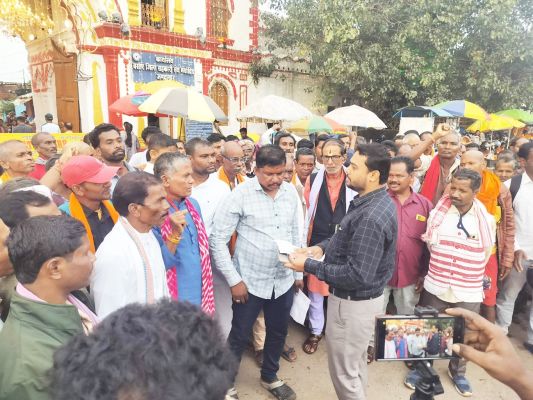 विवादों के बीच रथ परिक्रमा का पहला दिन