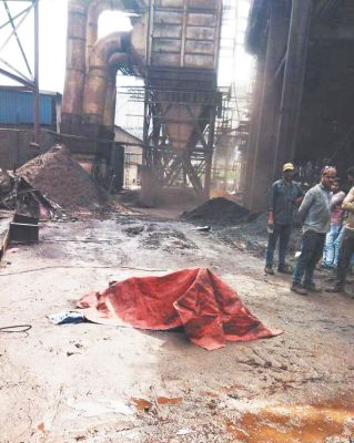 अग्रोहा स्टील प्लांट में हादसा, गर्म राख खाली करते मजदूर की मौत 