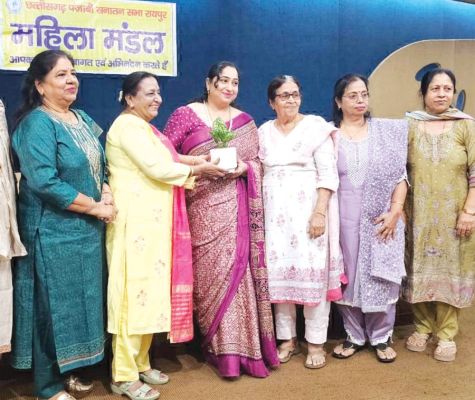 पंजाबी सनातन महिला मंडल ने शिक्षक सम्मान नवरात्रि उत्सव मनाया