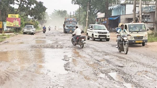 केशकाल जर्जर सडक़ पर केंद्र सरकार ने 8 करोड़ 19 लाख की दी स्वीकृति, सीएम ने सोशल मीडिया में किया साझा