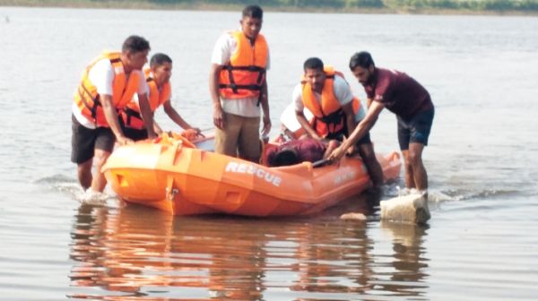 बाढ़-आपादा से निपटने मरौदा जलाशय में मॉकड्रिल