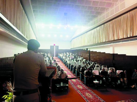 साइबर अपराधों से बचाव को लेकर वार्डों  व यूनिवर्सिटी में जागरूकता कार्यक्रम