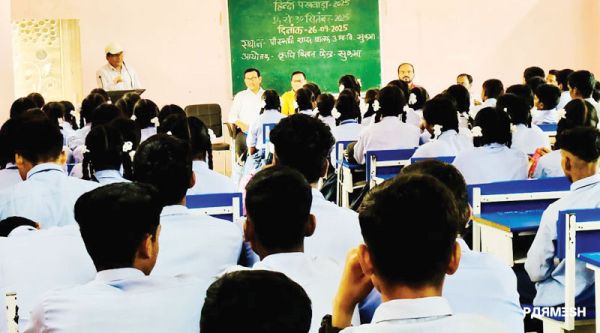 हिंदी पखवाड़ा पर भाषा के महत्व पर विशेषज्ञों ने डाली रोशनी