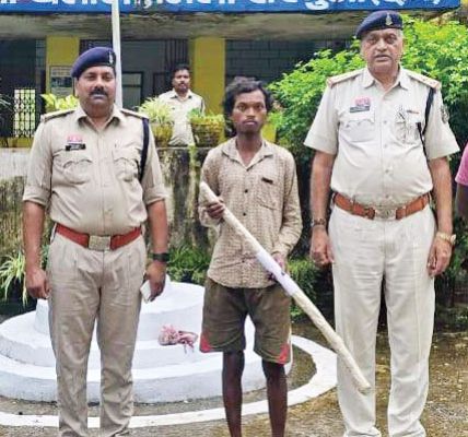 शराब के लिए पैसे नहीं देने पर माँ की हत्या, आरोपी पुत्र बंदी