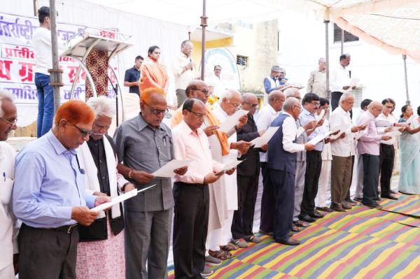 अंतरराष्ट्रीय वृद्धजन दिवस पर विधायक ने किया बुजुर्गों का सम्मान