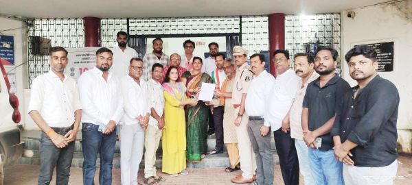 कांग्रेस ने भाजपा प्रवक्ता पर एफआईआर दर्ज करने ज्ञापन सौंपा