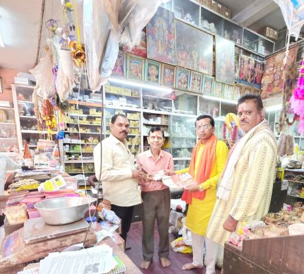 जीएसटी सुधार से फायदे साझा करने कारोबारियों सहित आम लोगों के बीच पहुंचे प्रीतेश गांधी