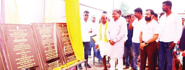 मुख्यमंत्री ग्रामीण बस योजना शुरू, विधायक उसेंडी ने दिखाई झंडी