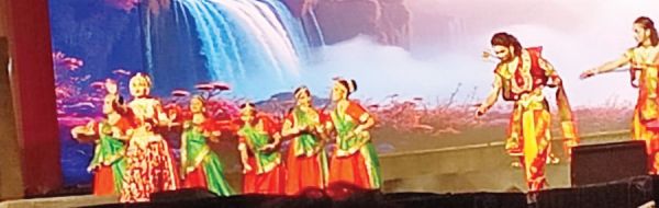 बस्तर दशहरा लोकोत्सव के पहले दिन अयोध्या की राम लीला ने बांधा समा