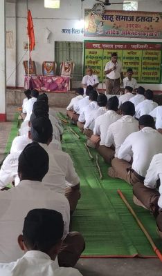 आरएसएस का हसदा मंडल में पथ संचलन