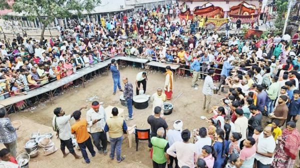 जड़ीबुटी युक्त खीर के लिए उमड़ा जनसैलाब