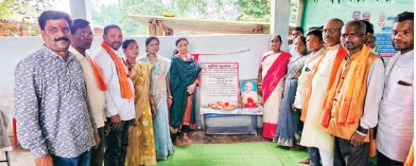 विधायक ने सीसी सडक़ का किया भूमिपूजन