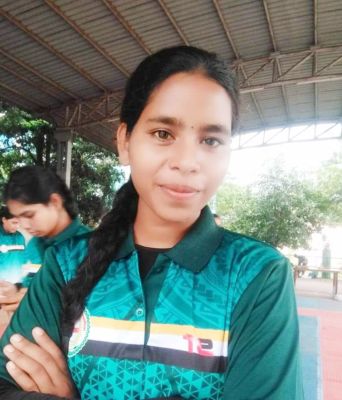 अंतरविश्वविद्यालयीन कबड्डी महिला के लिए  दो छात्राओं का चयन