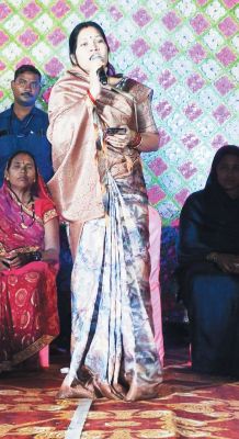 शरद पूर्णिमा पर डांस स्पर्धा में शामिल हुईं विधायक उत्तरी