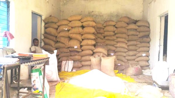 भरतपुर विकासखंड में नेटवर्क और बिजली की समस्या, ग्रामीणों को सरकारी सेवाओं के लिए करना पड़ रहा संघर्ष