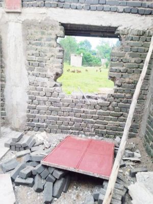 सीईओ  ने आंगनबाड़ी केंद्र का किया निरीक्षण