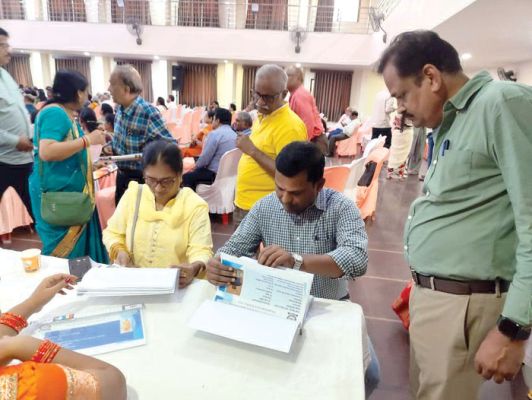 युवक-युवती परिचय वेदिका में 250 बायोडाटा पेश