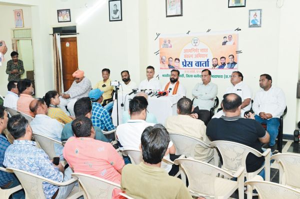  स्थानीय उत्पादों को बढ़ावा देने, कौशल विकास और ग्रामीण क्षेत्रों में रोजगार सृजन पर जोर