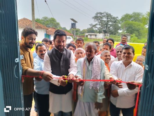 विक्रांत ने किया आंगनबाड़ी भवन का लोकार्पण