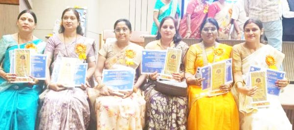 कस्तूरबा विद्यालय की पांच शिक्षिकाओं को छत्तीसगढ़ गौरव सम्मान