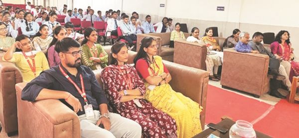 भारती विवि में विभिन्न कार्यक्रमों का आयोजन