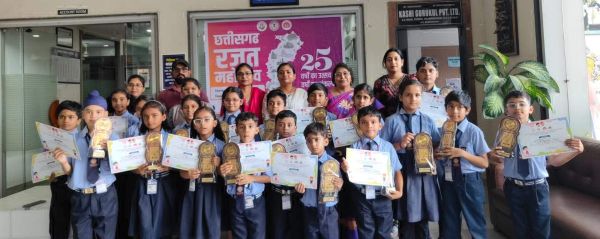 स्कूली बच्चों को मलेरिया, डेंगू से बचाव की दी जानकारी