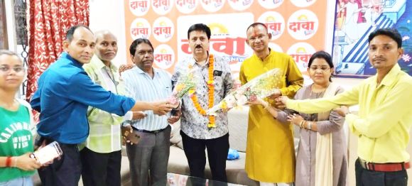 सूरज को कवि व साहित्यकारों ने दी बधाई