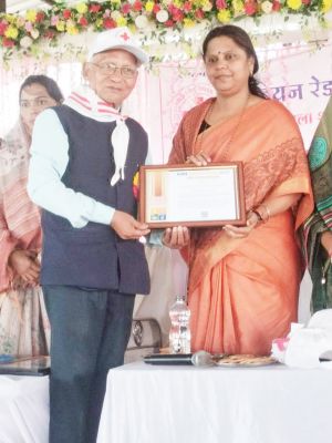 डॉ. पाणीग्राही को ऑनलाइन एनर्जी मैराथन में मिले 3 वल्र्ड रिकॉर्ड सर्टिफिकेट