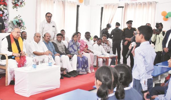 जीवन में लक्ष्य निर्धारित कर कड़ी मेहनत करें-रमन