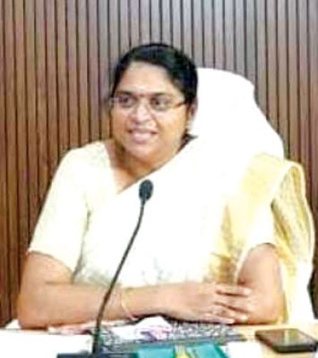 नई आबकारी नीति में अवकाश के दिन भी गोदाम खोलने का सुझाव