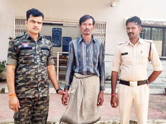 शराब के नशे में महिला नर्स से अभद्रता, आरोपी गिरफ्तार