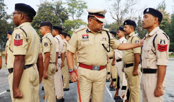 एसपी ने जनरल परेड की ली सलामी