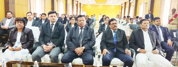 जिला न्यायालय दुर्ग में ग्रीन दीपावली मनाने कार्यशाला