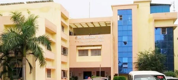 लापरवाह कर्मियों पर होगी कड़ी कार्रवाई-सेलट