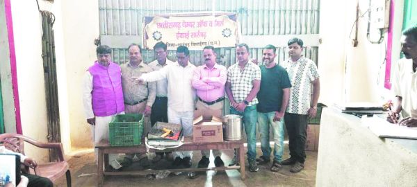 चेंबर पदाधिकारियों ने बंदियों संग मनाई दीपावली