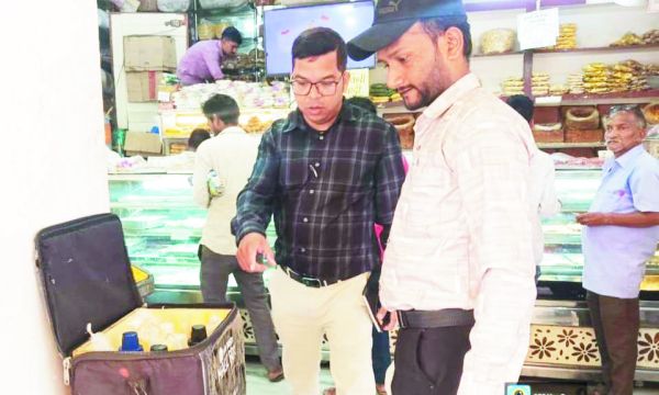 खाद्य विभाग ने 20 अधिक सामग्री के नमूने किए जब्त