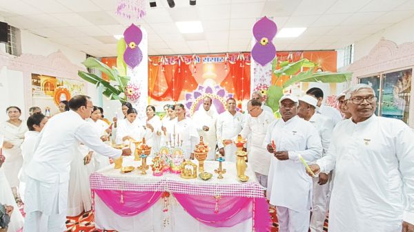 ब्रह्माकुमारी ईश्वरीय विवि अंबिकापुर में धूमधाम  से मनाई दीपावली