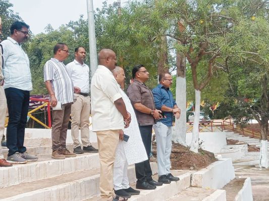 कलेक्टर-एसपी ने छठ घाटों का किया निरीक्षण