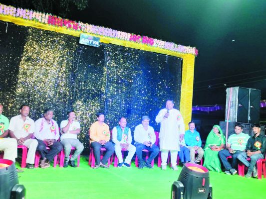 कारोबार करने युवाओं को किया आह्वान