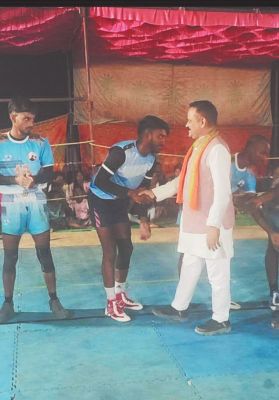 अनुशासन और टीम भावना सिखाता है खेल-संजय भूषण