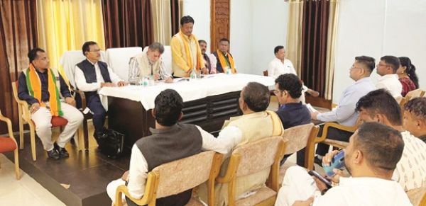 यूनिटी मार्च की तैयारियों पर बस्तर सांसद, जगदलपुर विधायक ने ली समीक्षा बैठक