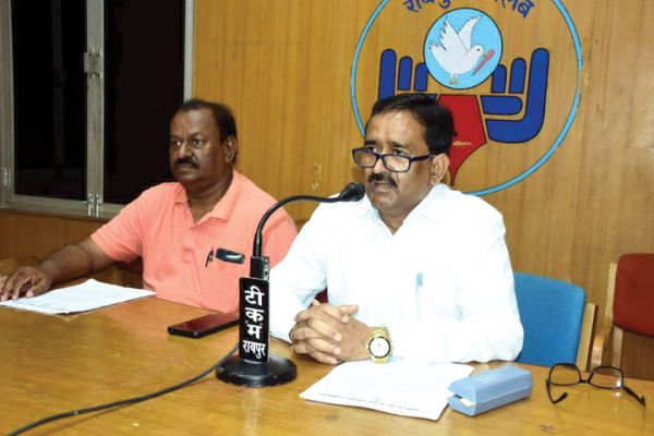 शासन की अनदेखी से निजि विवि बिना अनुमति नये कोर्स शुरू कर  रहे, आयोग की भूमिका भी संदिग्ध