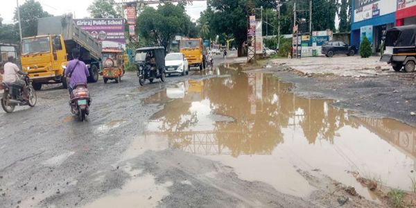एक हफ्ते बाद अंबिकापुर में एनएच की खस्ताहाल सडक़ का पैच रिपेयर होगा शुरु