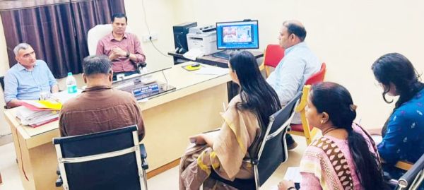 ई-ऑफिस प्रणाली और केस ट्रैकिंग पोर्टल से सभी मामलों की ऑनलाइन मॉनिटरिंग- कलेक्टर