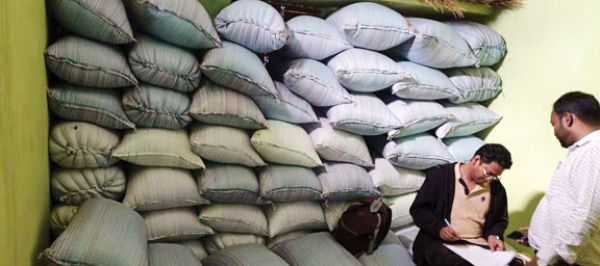 1135 बोरी धान जब्त