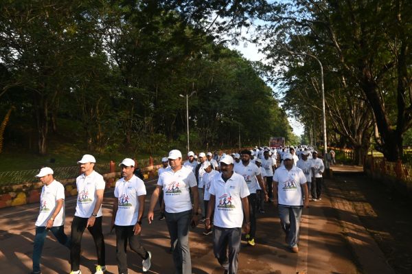 सतर्कता जागरूकता सप्ताह: एनएमडीसी बीआईओएम बचेली कॉम्प्लेक्स में ‘वॉक फॉर इंटीग्रिटी’